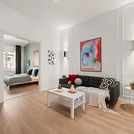 Chic 2br Loft Steps From Great Synagogue *