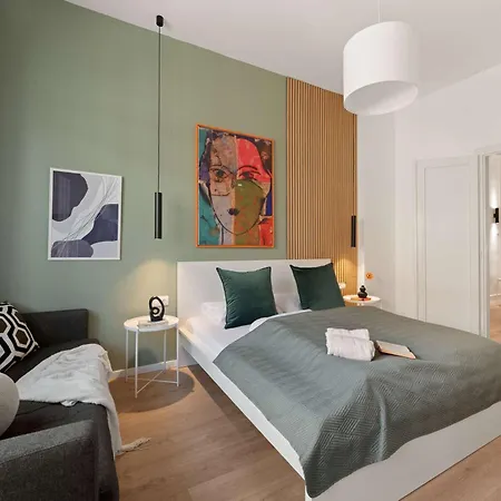 Chic 2br Loft Steps From Great Synagogue Apartment *